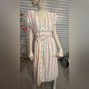 LOFT DRESS SEERSUCKER COMPLETELY LINED! Button Front with Belt
